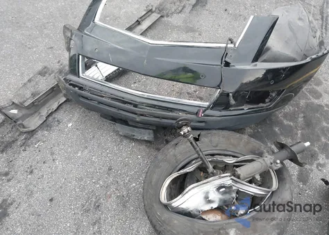 2013 Cadillac Srx Luxury Collection z USA, uszkodzony, nr VIN 3GYFNCE35DS571976